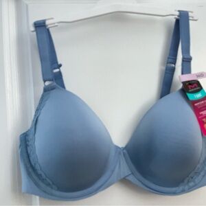 Maidenform Blue T-Shirt Bra with Underwire and Adjustable Straps